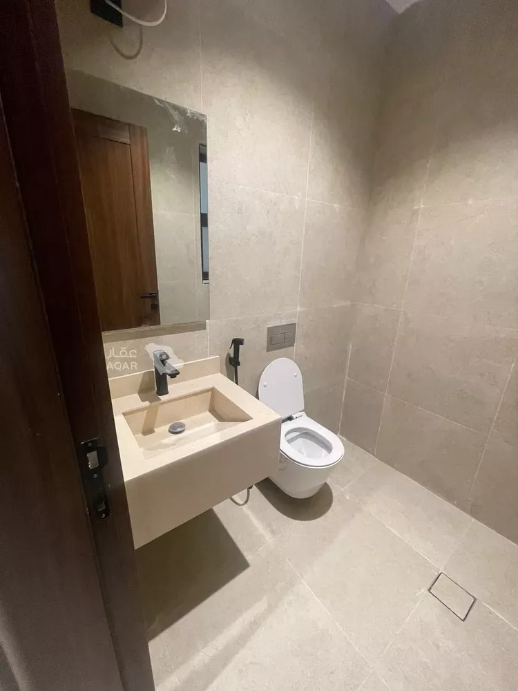 Apartment for Rent in Al Khobar At Tahliyah 7