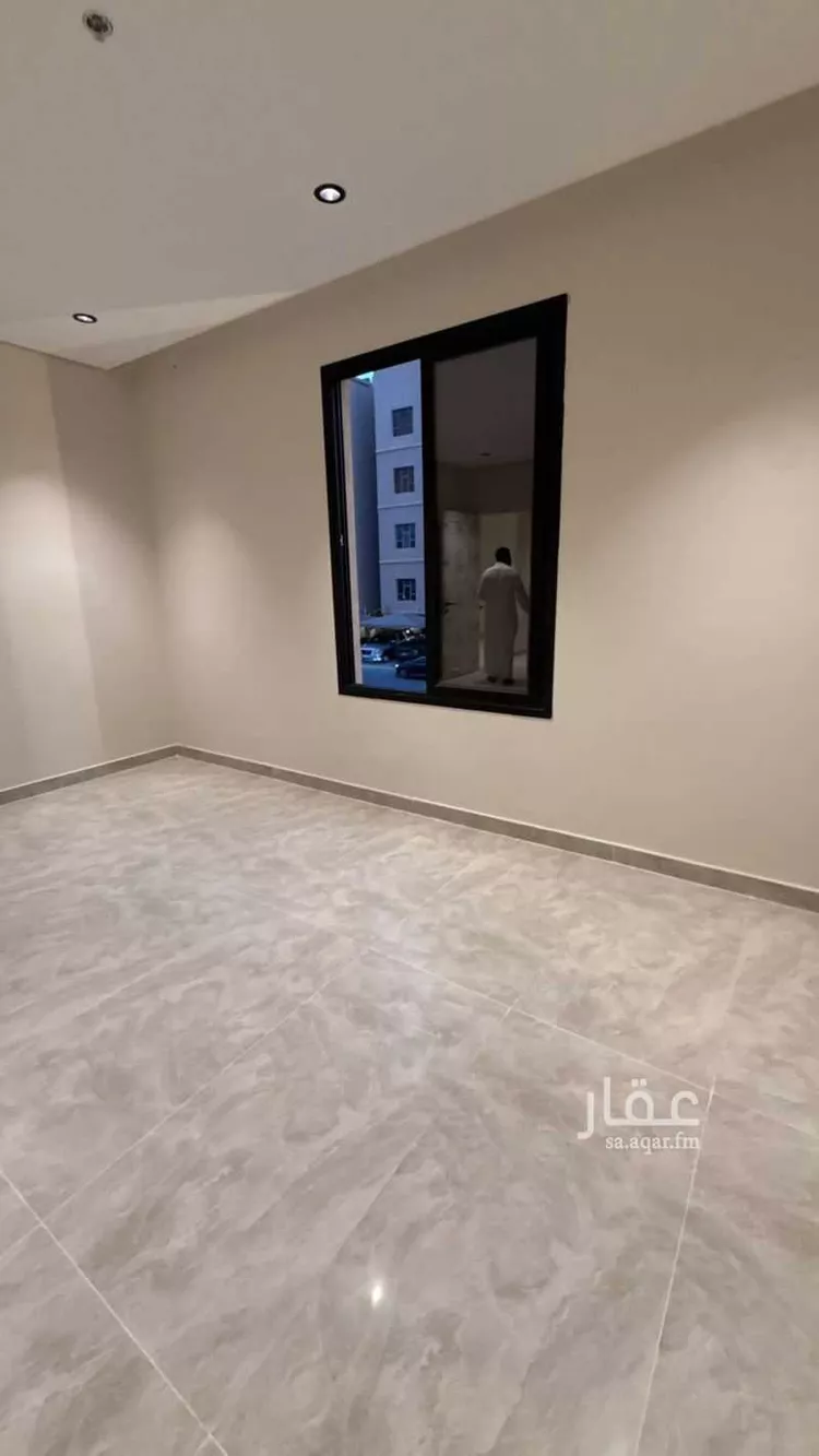 شقة للبيع في شارع القرية العليا, حي الحمراء, مدينة الخبر, المنطقة الشرقية 7