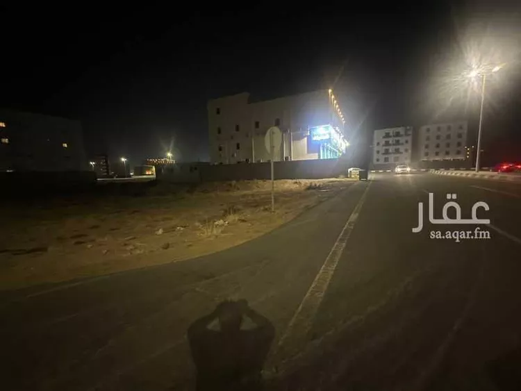 أرض للبيع في شارع المدينة المنورة ، حي الشاطئ ، جيزان ، منطقة جازان 1 صورة