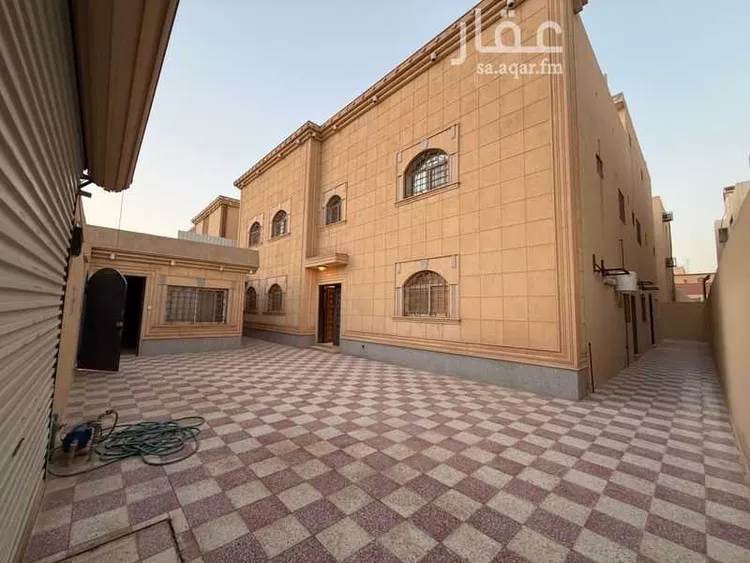 فيلا للبيع في شارع محمد بن أحمد بن علوان, حي إشبيلية, مدينة الرياض, منطقة الرياض صورة 4