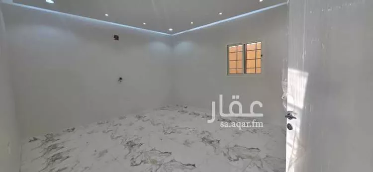 فيلا للبيع في شارع اليرموك 223, حي اليرموك, مدينة حفر الباطن, المنطقة الشرقية صورة 2