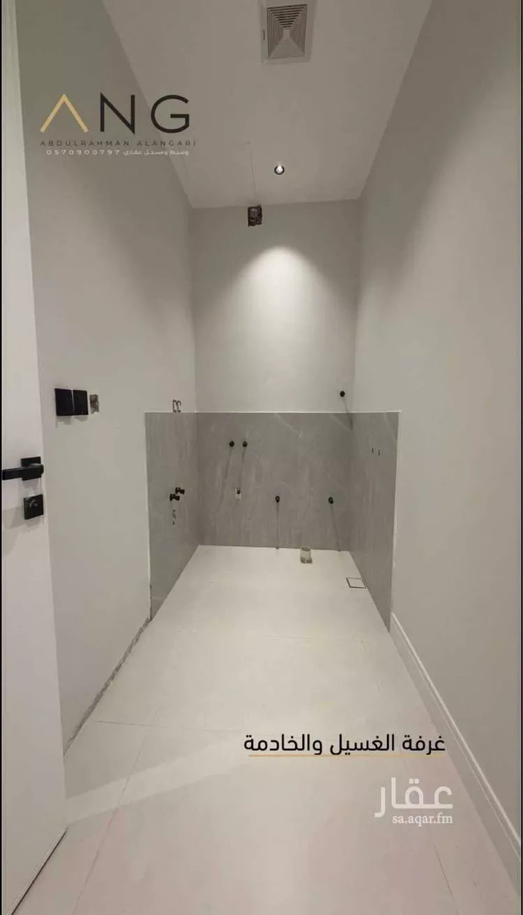 Floor for Sale in Riyadh Al Arid 7