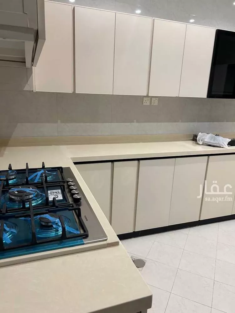 شقة للإيجار في شارع سيف الدولة الحمداني ، حي الورود ، تبوك ، منطقة تبوك صورة 3