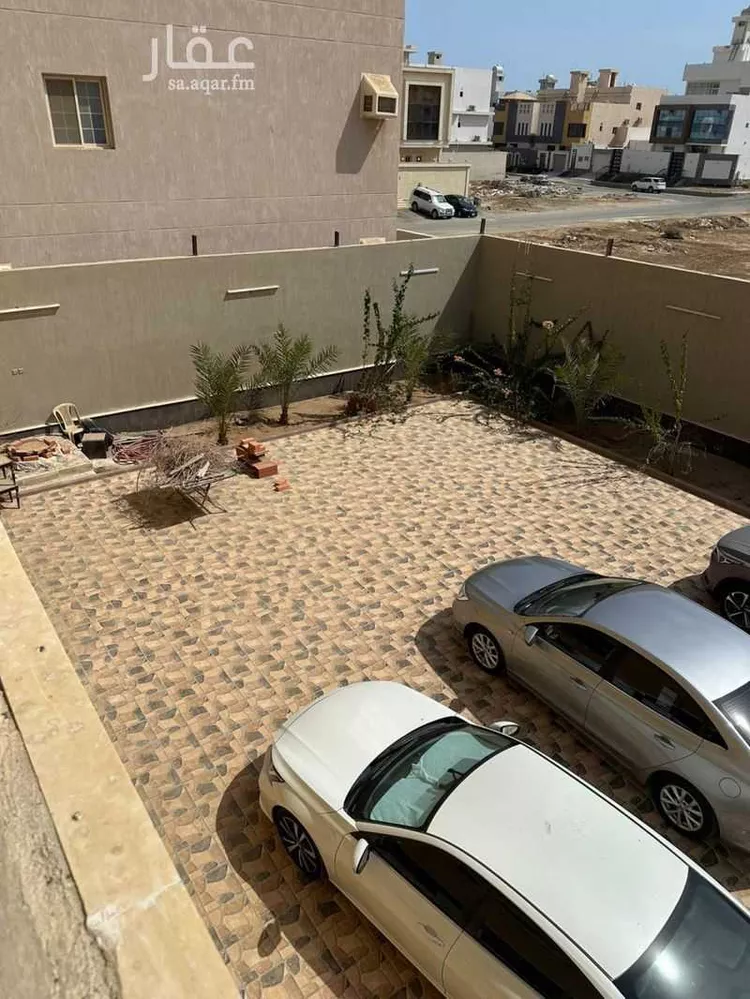 فيلا للبيع في شارع أبي الحسين النعماني, حي الزمرد, مدينة جدة, منطقة مكة المكرمة صورة 3
