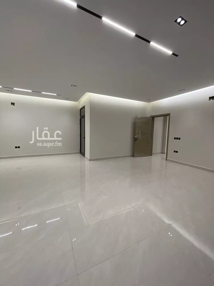 Floor for Sale in Riyadh Al Maizilah صورة 2