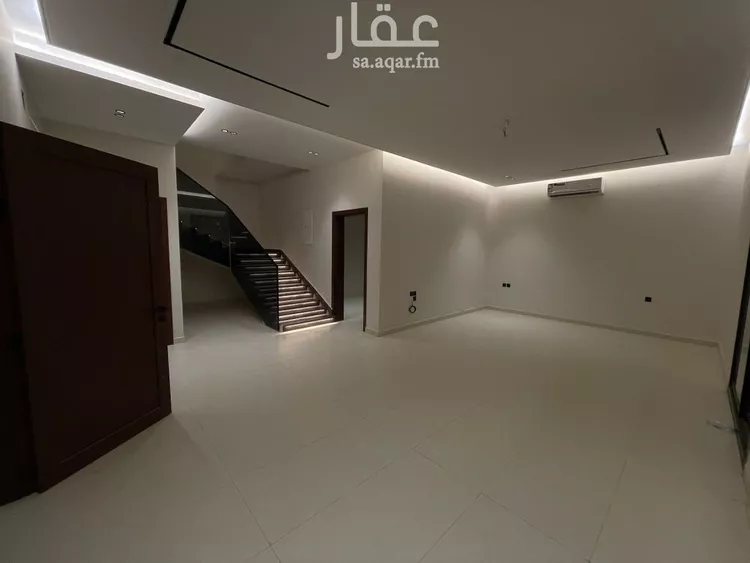فيلا للبيع في شارع سما نجد, حي الرمال, مدينة الرياض, منطقة الرياض 8