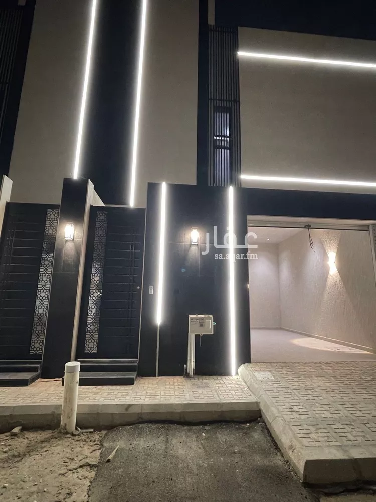 Floor for Sale in Riyadh Al Maizilah