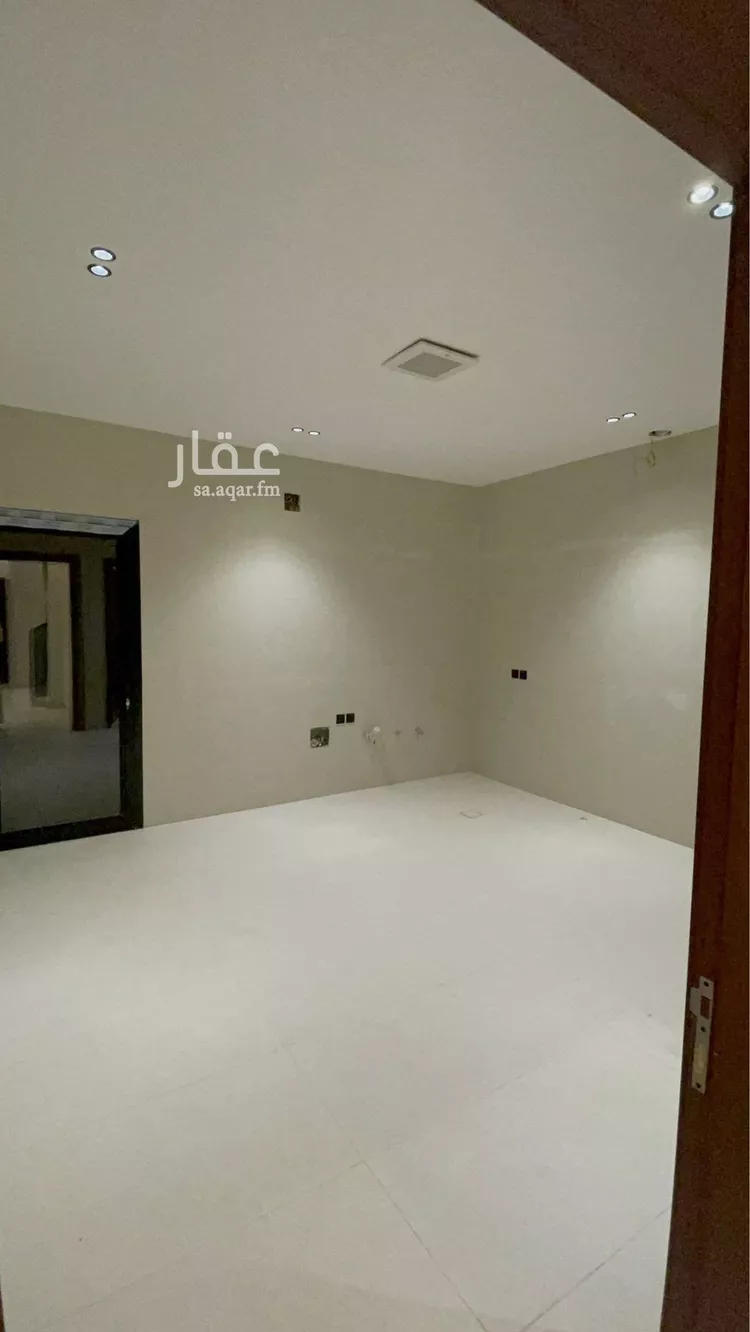 فيلا للبيع في شارع سما نجد, حي الرمال, مدينة الرياض, منطقة الرياض صورة 5