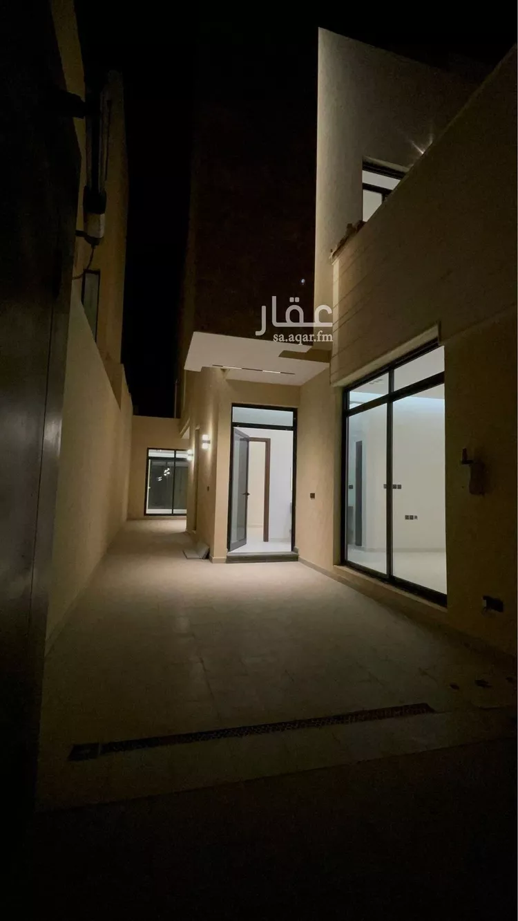 فيلا للبيع في شارع سما نجد, حي الرمال, مدينة الرياض, منطقة الرياض صورة 3