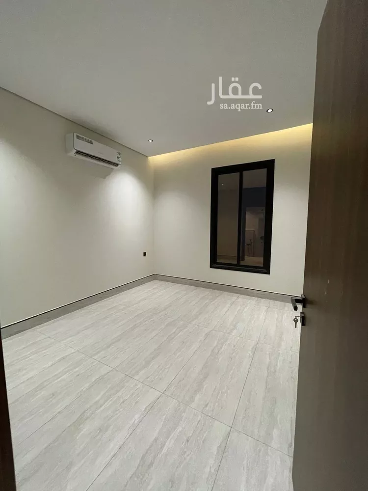 دور للبيع في شارع المعيزلية, حي المعيزيلة, مدينة الرياض, منطقة الرياض صورة 3