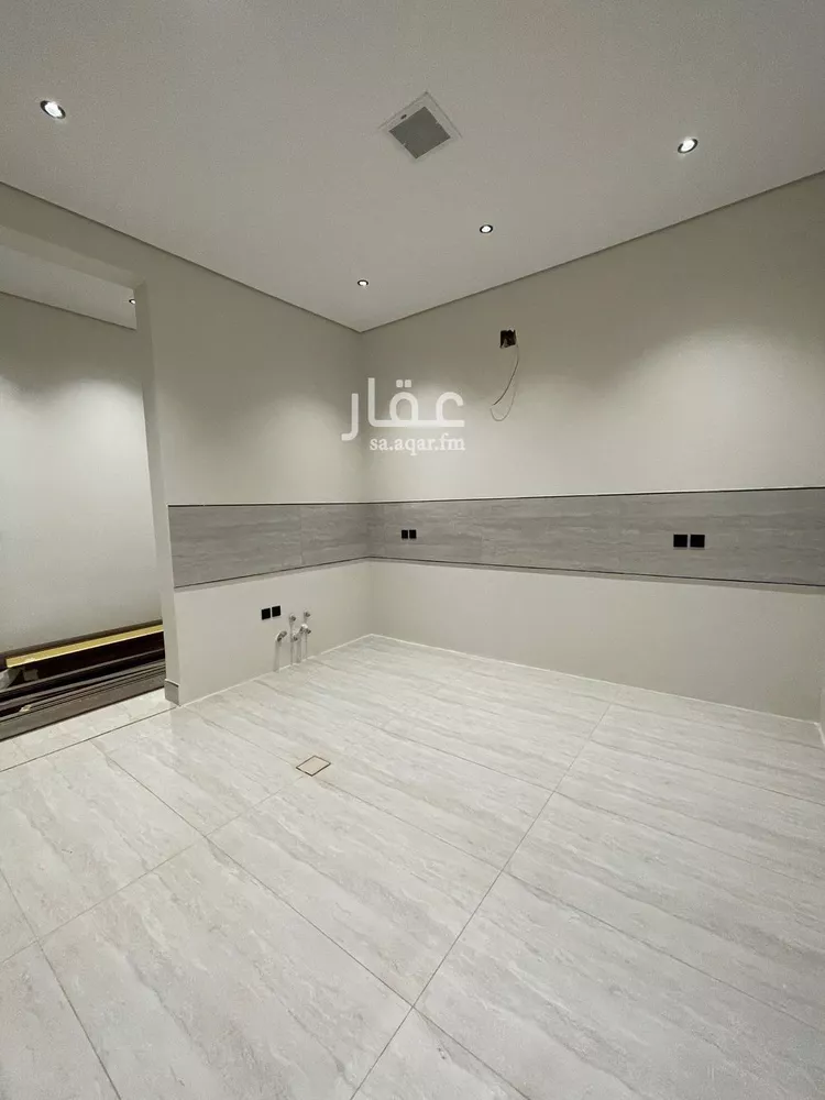 فيلا للبيع في شارع المعيزلية, حي المعيزيلة, مدينة الرياض, منطقة الرياض 7