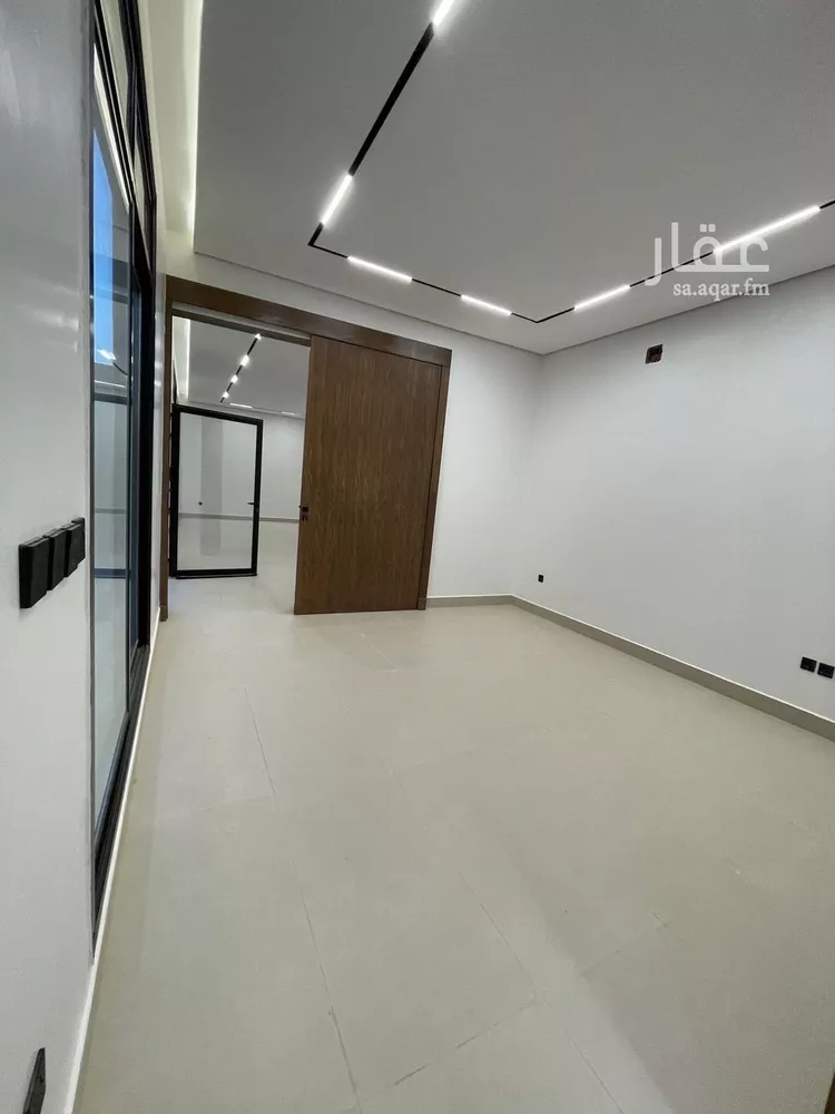 فيلا للبيع في شارع عيسى ابن سلمان خليفه, حي المعيزيلة, مدينة الرياض, منطقة الرياض 8