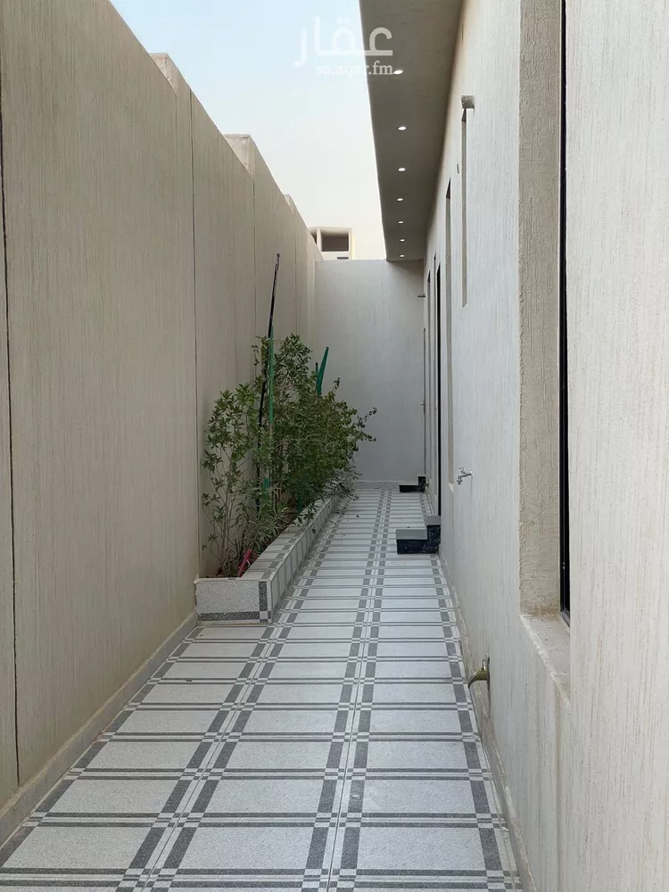 فيلا للبيع في شارع أبي العز الحبشي, حي المرجان, مدينة الرياض, منطقة الرياض 7