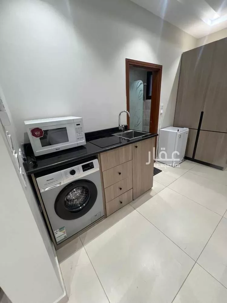 Building for Rent in Medina Al Jumuah