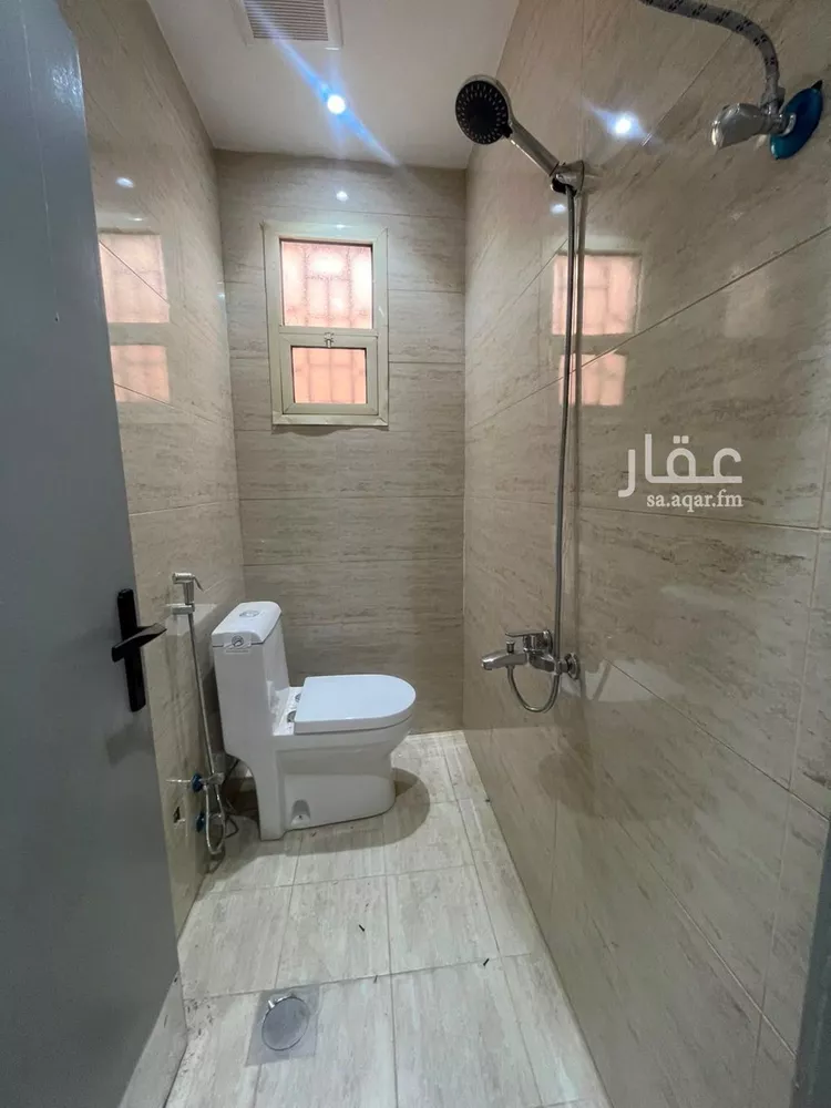 شقة للإيجار في شارع يثرب, حي بدر, مدينة الرياض, منطقة الرياض صورة 5