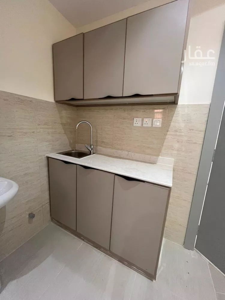شقة للإيجار في شارع يثرب, حي بدر, مدينة الرياض, منطقة الرياض صورة 2