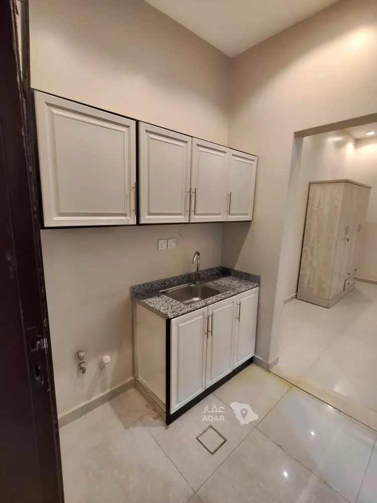 شقة للإيجار في شارع ابراهيم بن الاحمدي, حي القيروان, مدينة الرياض, منطقة الرياض