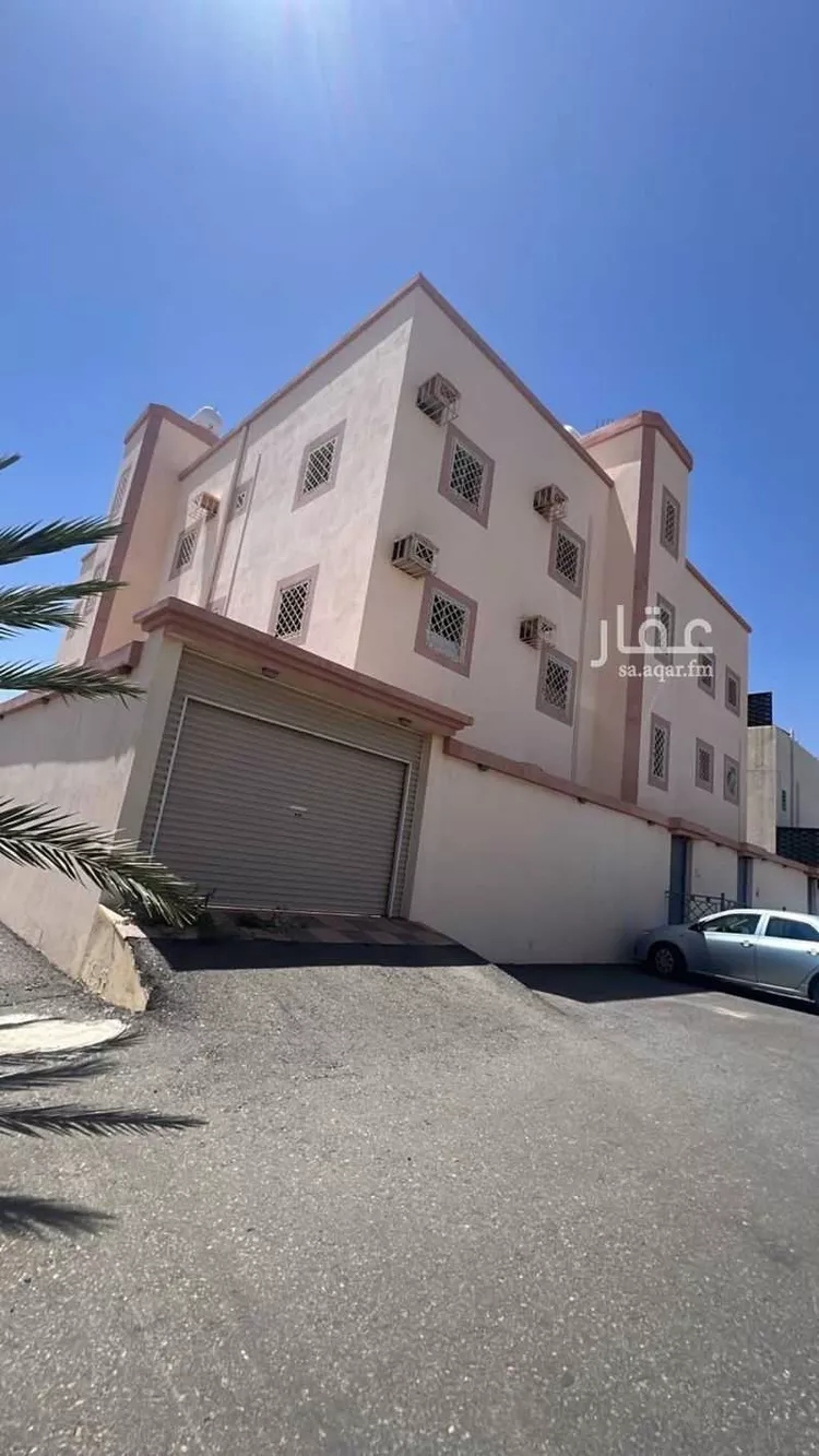 عمارة للبيع في شارع ابي القاسم الوراق ، خميس مشيط ، خميس مشيط