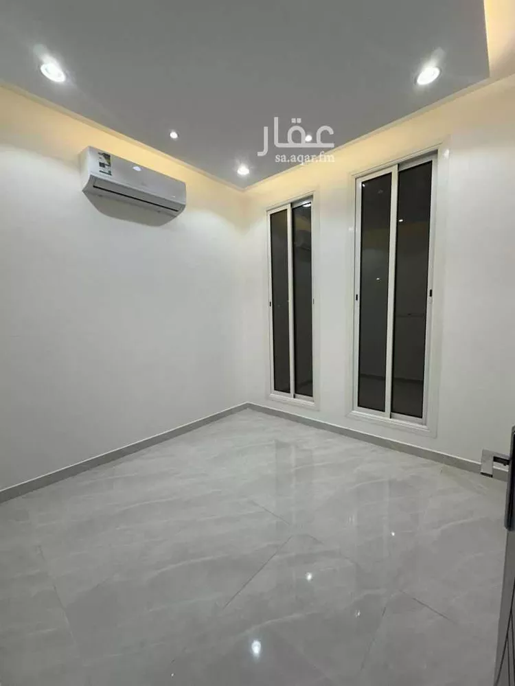فيلا للإيجار في شارع جمال الدين أبي السعود ظهيرة, حي الرمال, مدينة الرياض, منطقة الرياض 15