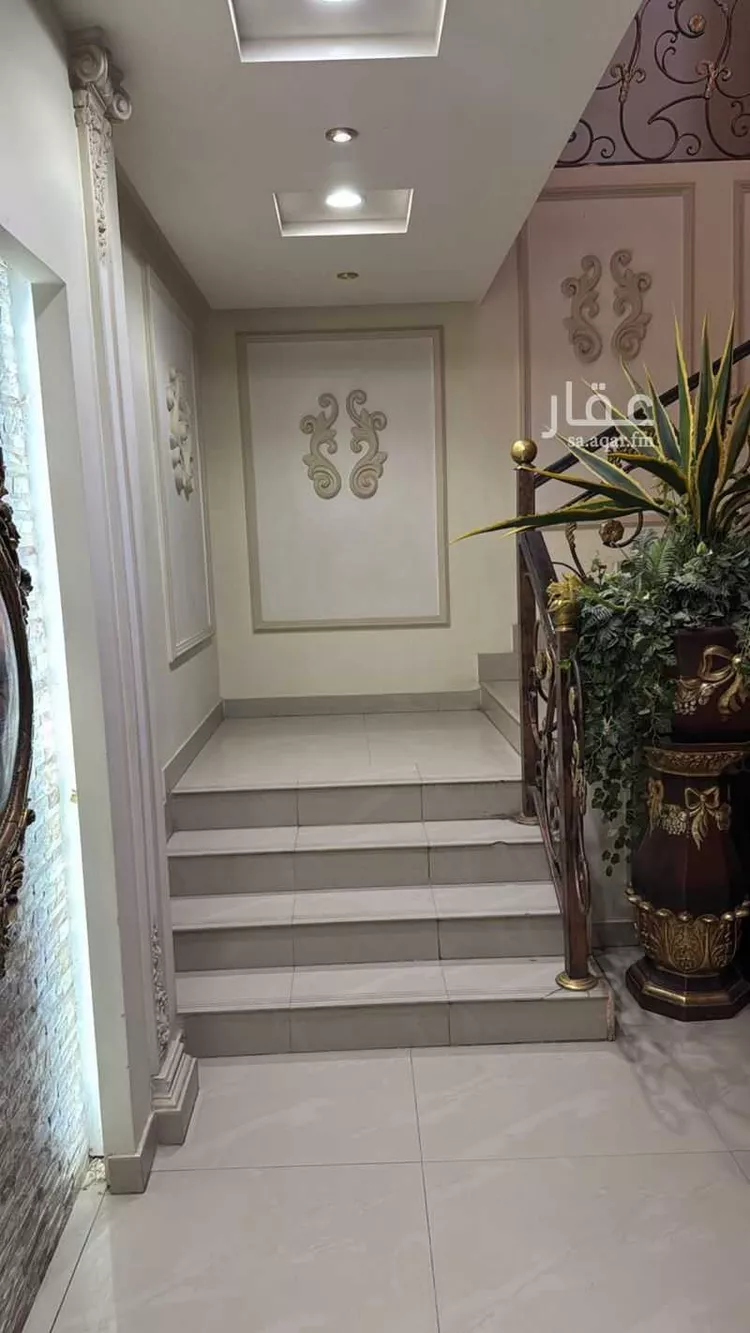 فيلا للبيع في شارع عمر الفارقي, حي النزهة, مدينة الرياض, منطقة الرياض صورة 3