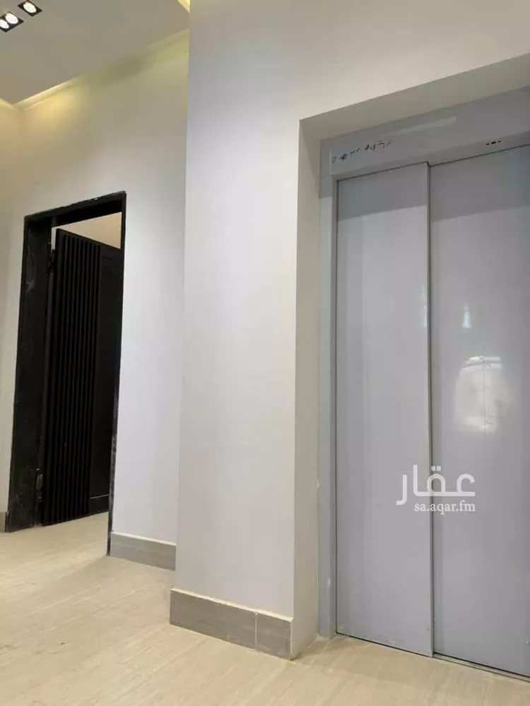 دور للبيع في شارع الموثب, حي غرناطة, مدينة الرياض, منطقة الرياض 18