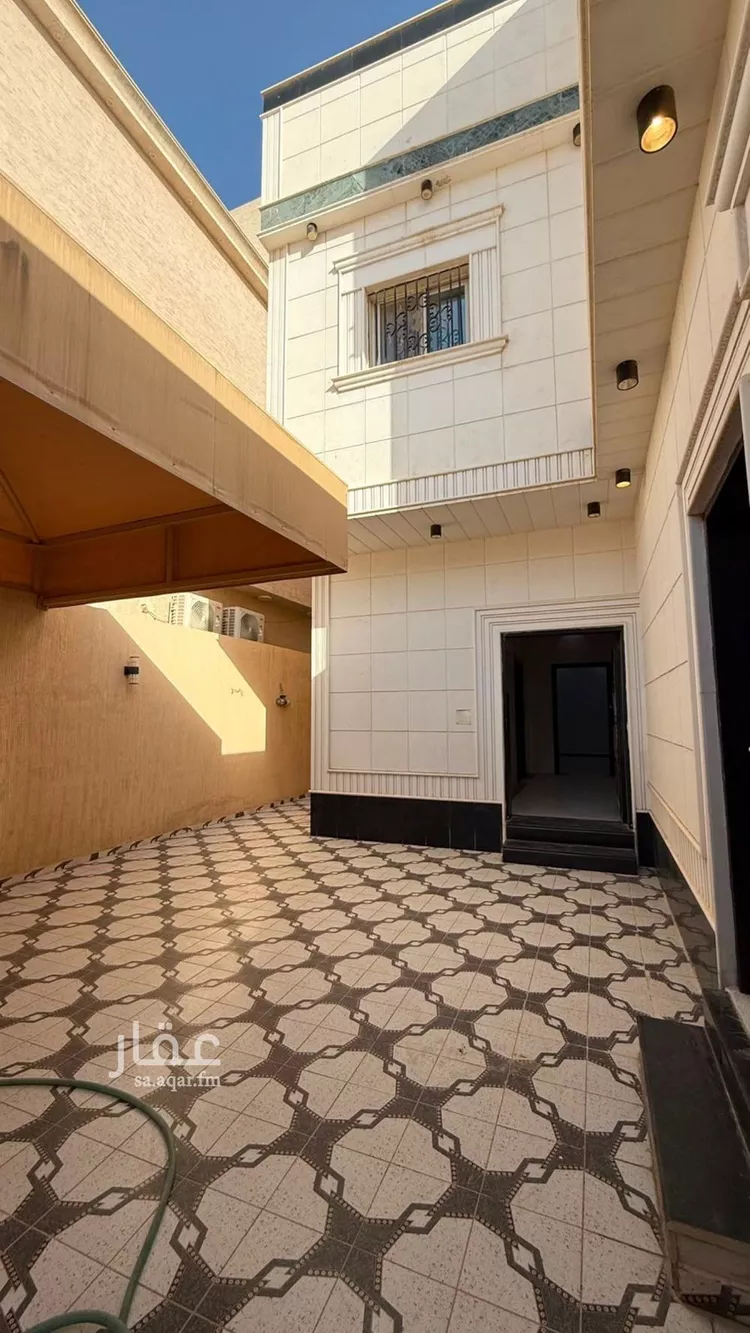 فيلا للإيجار في شارع حسن حسني عبدالوهاب, حي الرمال, مدينة الرياض, منطقة الرياض صورة 2