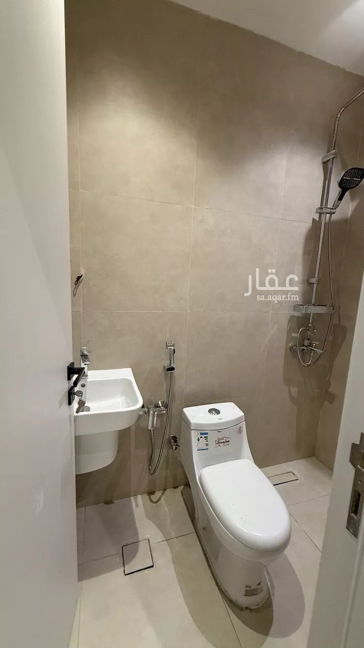 شقة للإيجار في شارع عبدالله المويس, حي الرمال, مدينة الرياض, منطقة الرياض 13