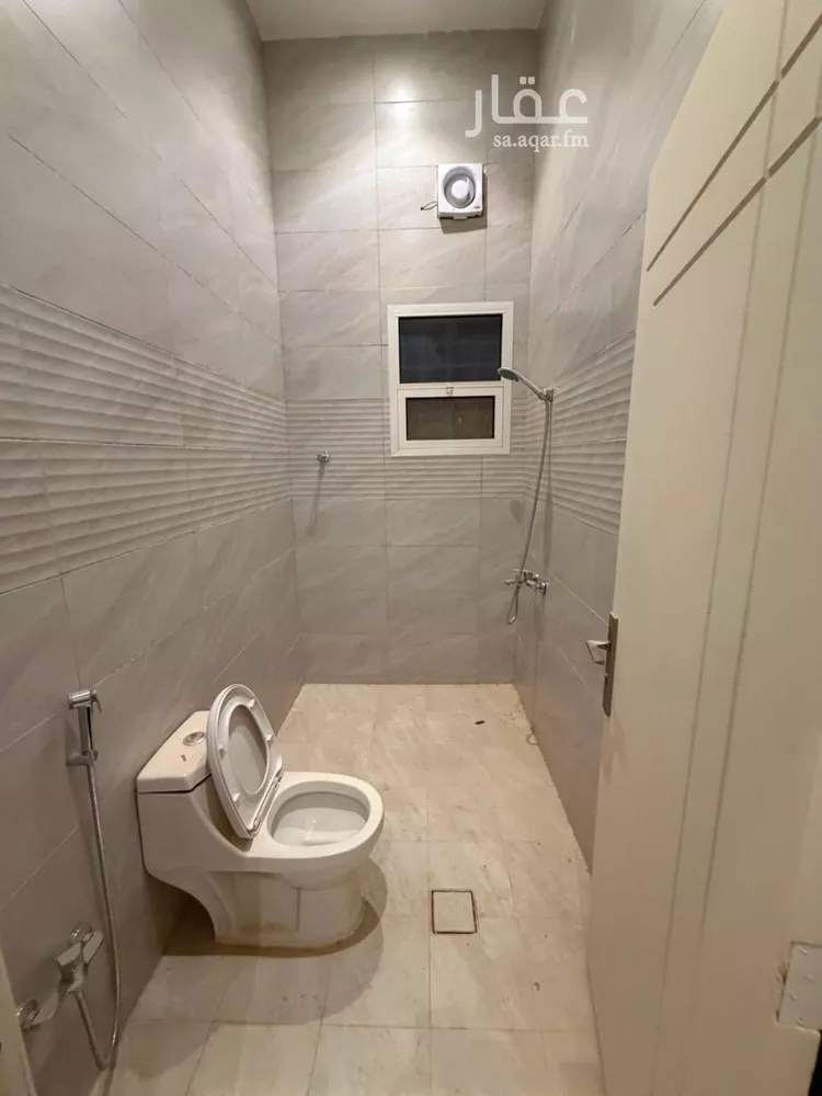 عمارة للإيجار في شارع السيل الكبير, حي المهدية, مدينة الرياض, منطقة الرياض 9
