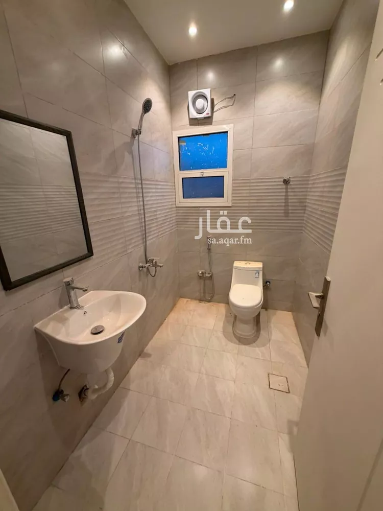 عمارة للإيجار في شارع السيل الكبير, حي المهدية, مدينة الرياض, منطقة الرياض 7