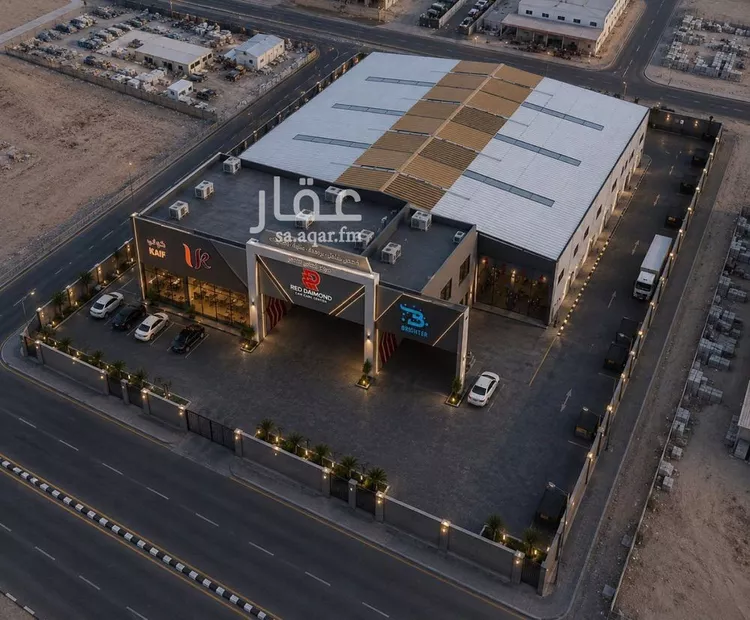 مجمع للإيجار في شارع وادي الساحل, حي القادسية, مدينة الرياض, منطقة الرياض