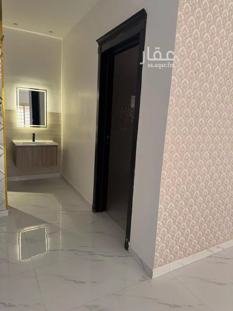 فيلا للإيجار في شارع عبد الرحمن بن مرشد, حي المهدية, مدينة الرياض, منطقة الرياض صورة 2