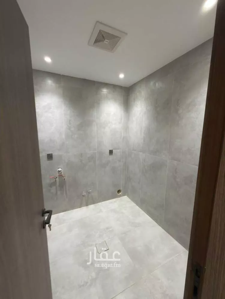 فيلا للبيع في شارع الأنوار, حي السيف, مدينة الدمام, المنطقة الشرقية 9