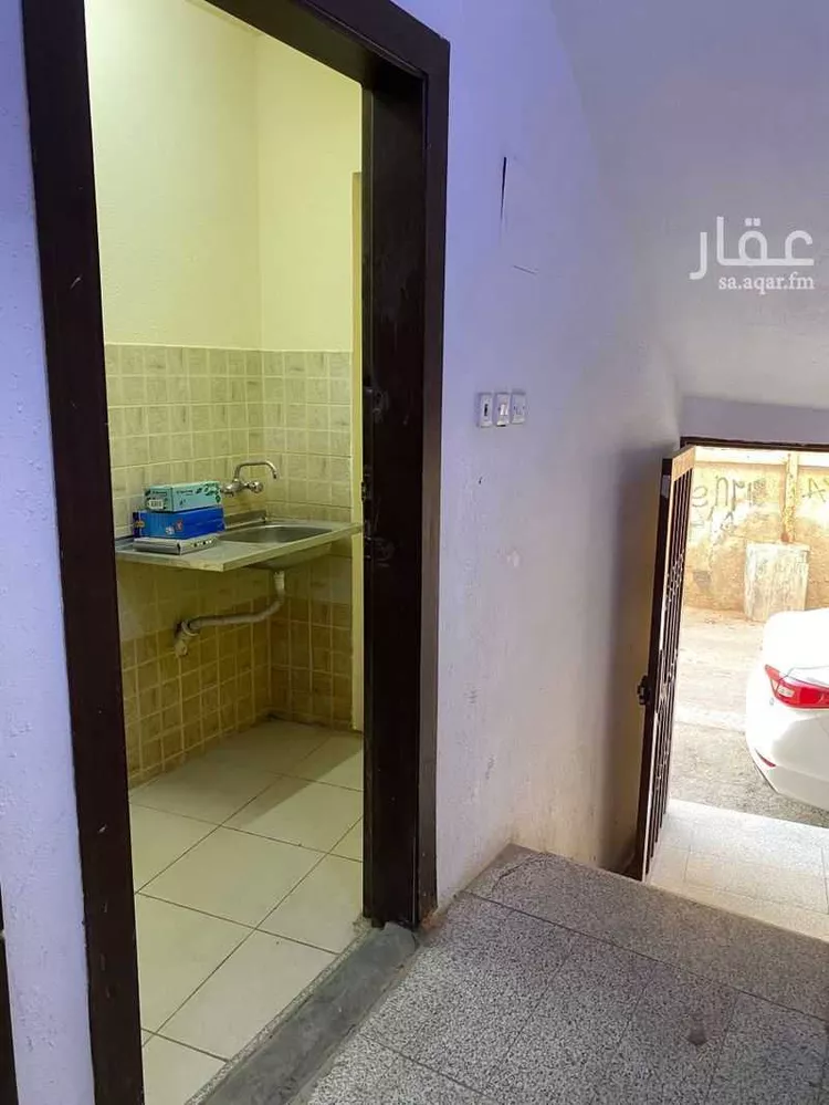 غرفة للإيجار في شارع سيهات, حي الصالحية, مدينة الرياض, منطقة الرياض صورة 4