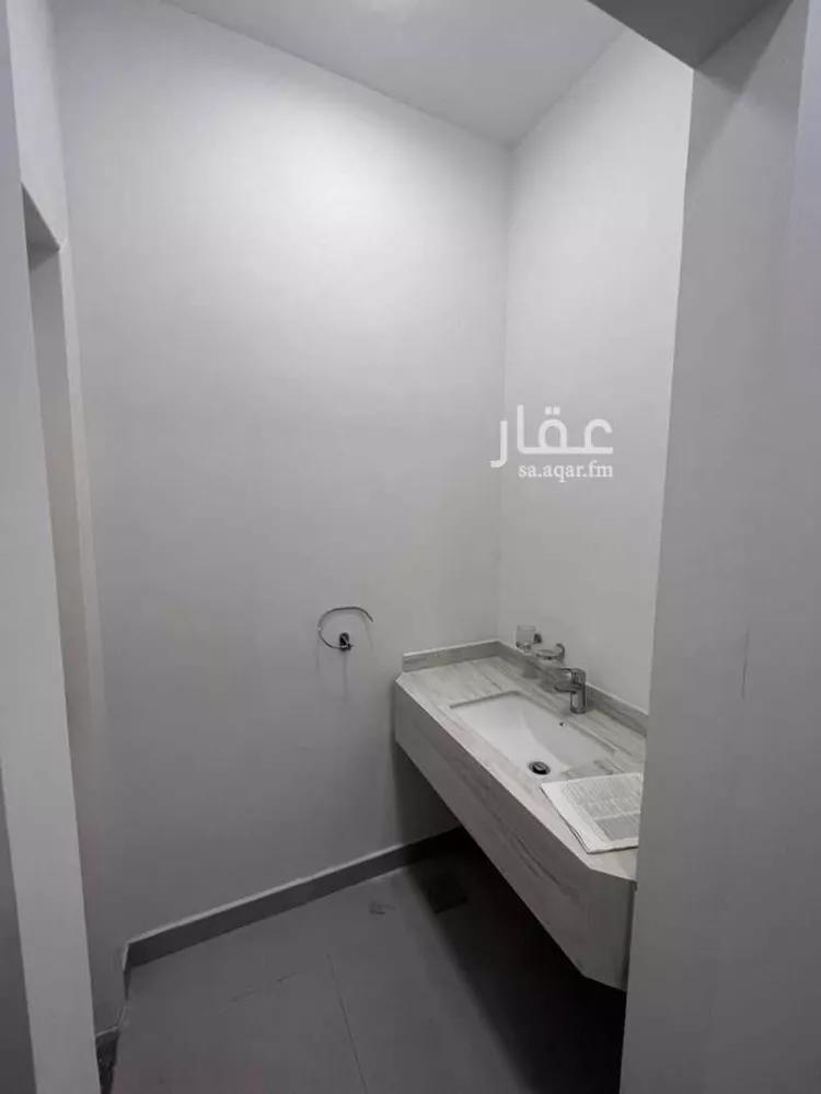 فيلا للإيجار في شارع  سويد بن مقرن , حي الأمواج, مدينة الخبر, المنطقة الشرقية 8