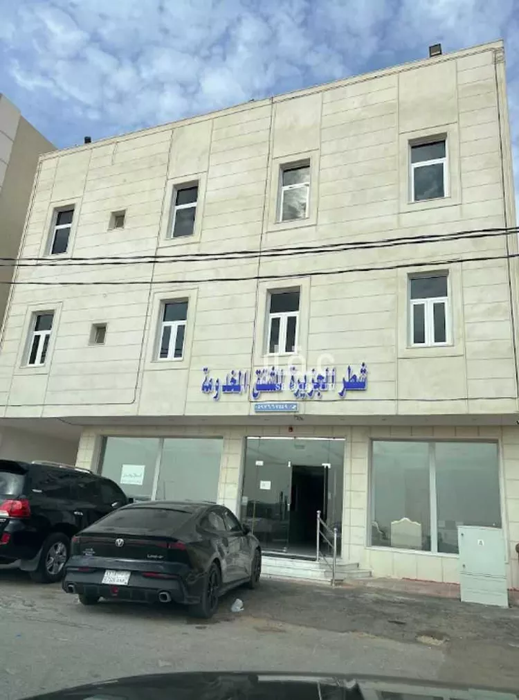 Hotel for sale in Rumah Rumah