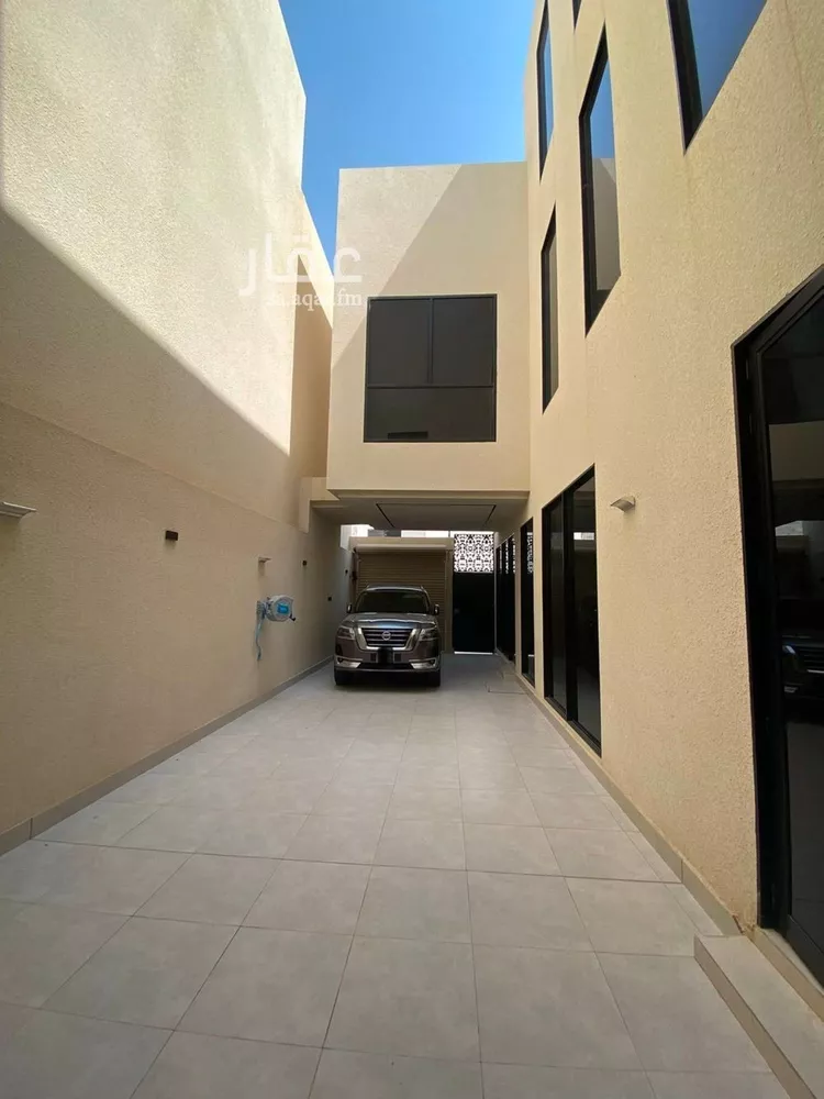 فيلا للبيع في شارع عمر عبدالرحمن حديث, حي المهدية, مدينة الرياض, منطقة الرياض صورة 2