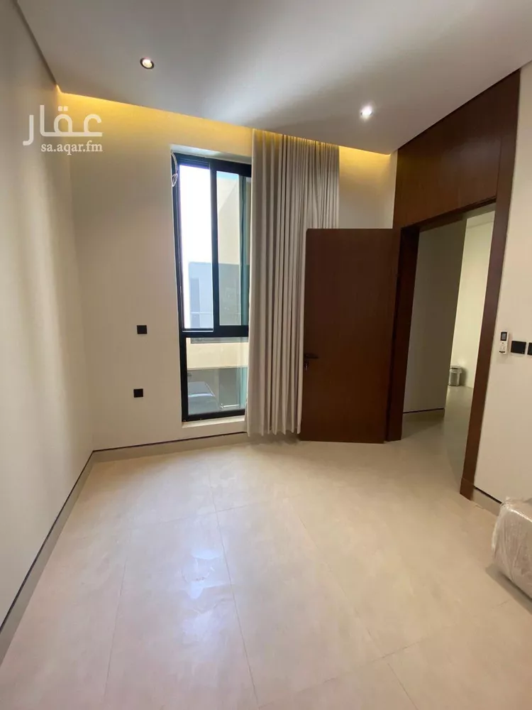 فيلا للبيع في شارع عمر عبدالرحمن حديث, حي المهدية, مدينة الرياض, منطقة الرياض 7
