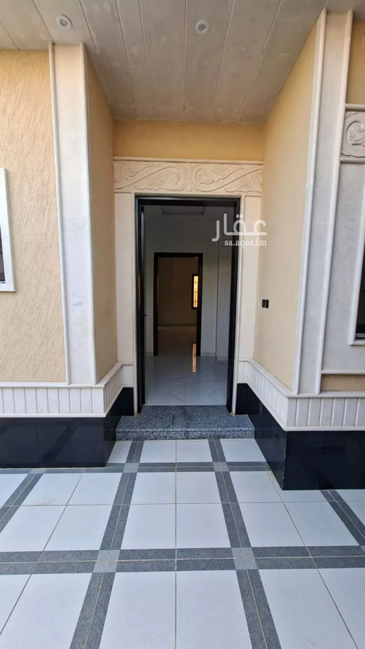 فيلا للبيع في شارع أبي سعيد الرومي, حي الدار البيضاء, مدينة الرياض, منطقة الرياض 9