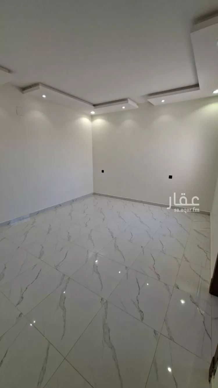 فيلا للبيع في شارع أبي سعيد الرومي, حي الدار البيضاء, مدينة الرياض, منطقة الرياض صورة 5