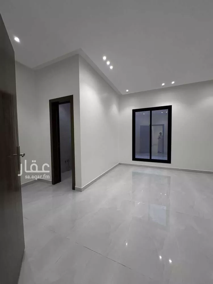 دور للبيع في شارع غالب المحاربي, حي العزيزية, مدينة الرياض, منطقة الرياض 6