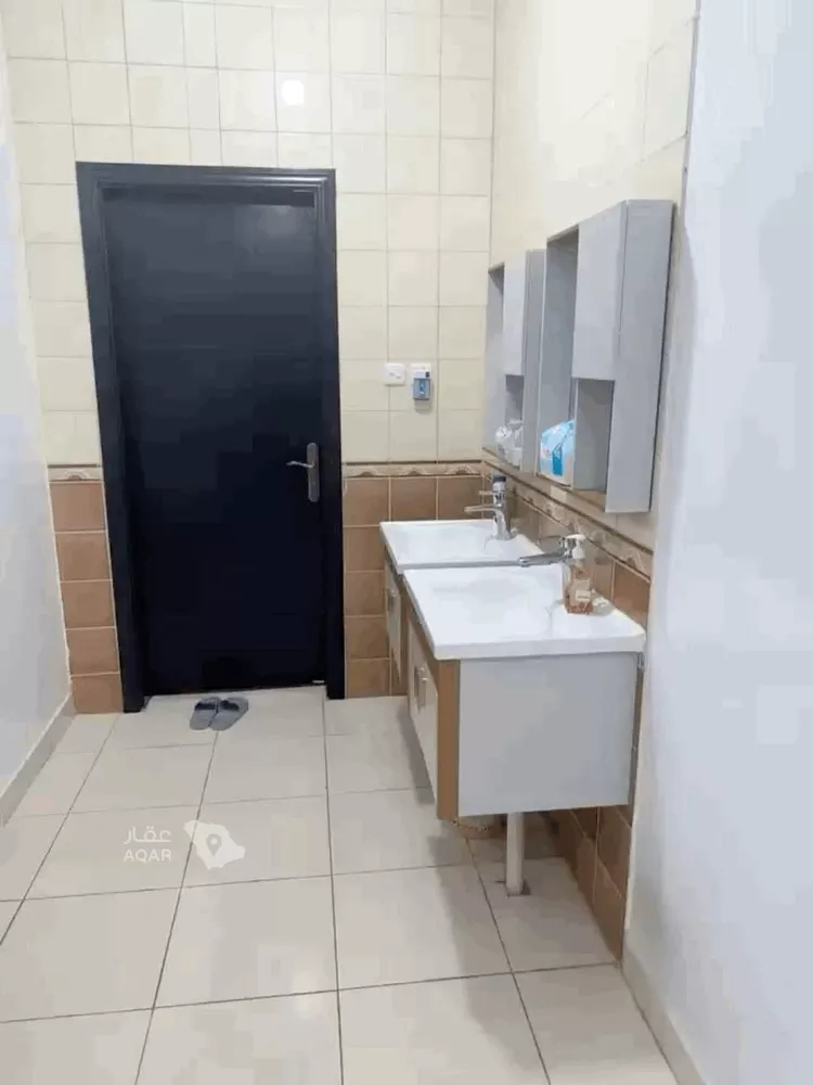 شقة للإيجار في شارع بحر العرب, حي إشبيلية, مدينة الرياض, منطقة الرياض 10