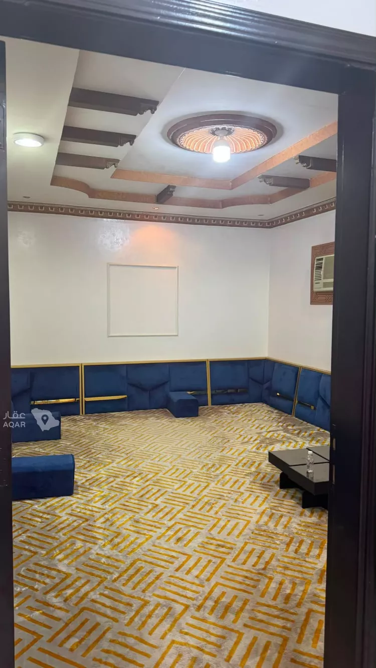 شقة للإيجار في شارع بحر العرب, حي إشبيلية, مدينة الرياض, منطقة الرياض 5