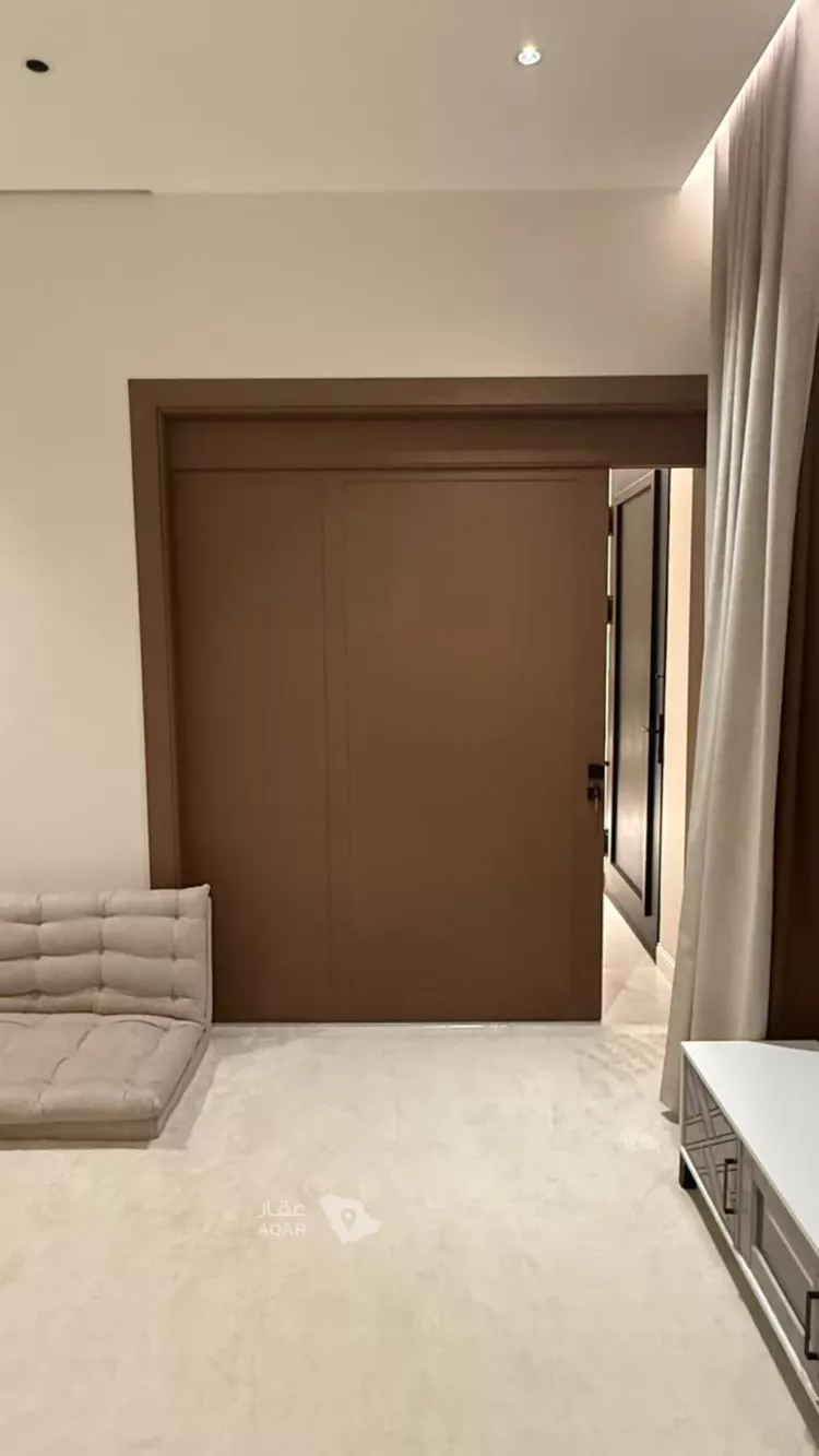 Floor for Rent in Riyadh Al Qadisiyah 12