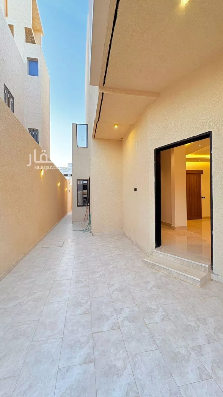 Villa for Sale in Riyadh Al Mahdiyah صورة 2