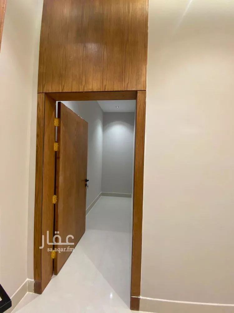 شقة للبيع في شارع ابن المهاجر, حي المهدية, مدينة الرياض, منطقة الرياض 13
