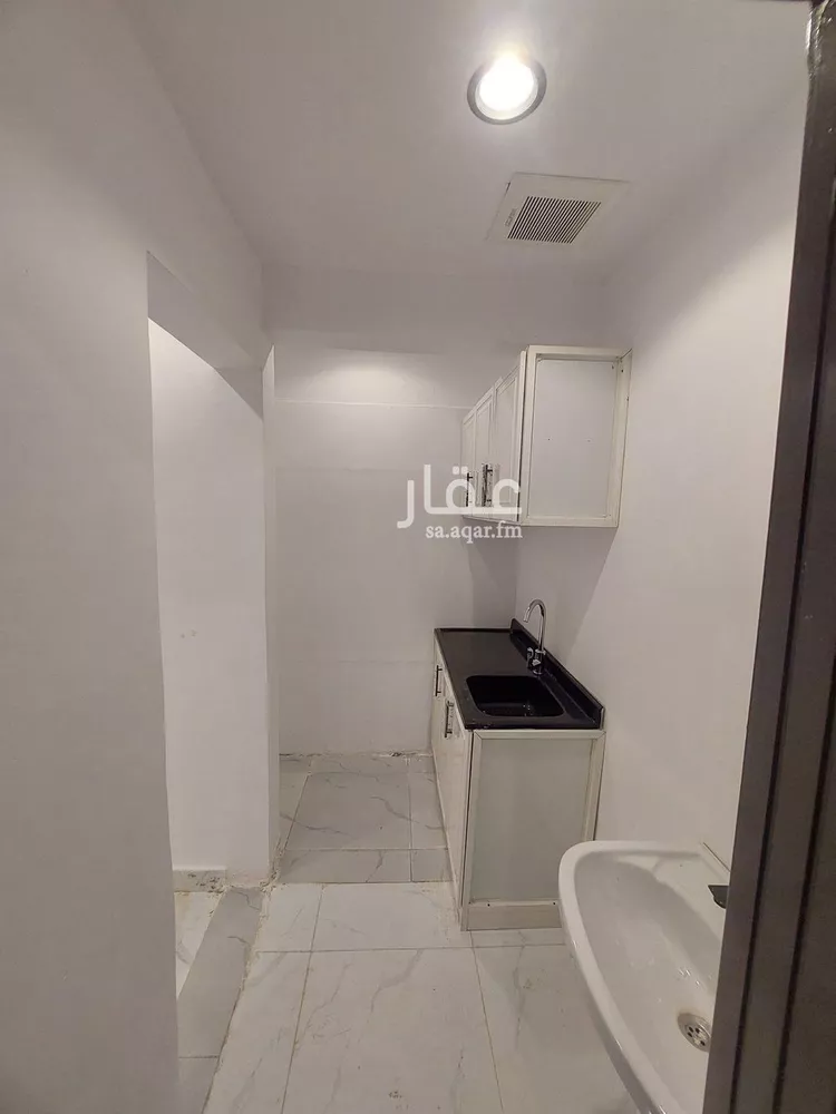 شقة للإيجار في شارع شجاع بن وهب, حي العليا, مدينة الرياض, منطقة الرياض صورة 5