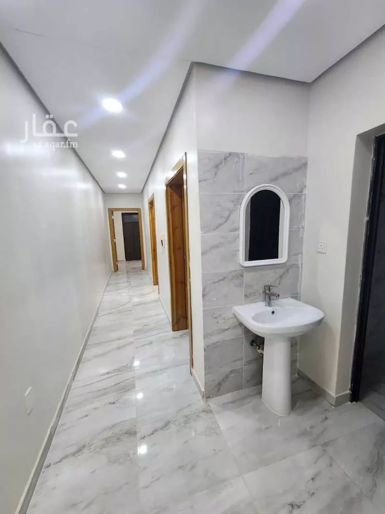 عمارة للإيجار في شارع العزيزية 38, حي العزيزية, مدينة الجبيل, المنطقة الشرقية صورة 2