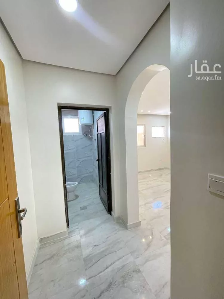 عمارة للبيع في شارع العزيزية 38, حي العزيزية, مدينة الجبيل, المنطقة الشرقية صورة 2