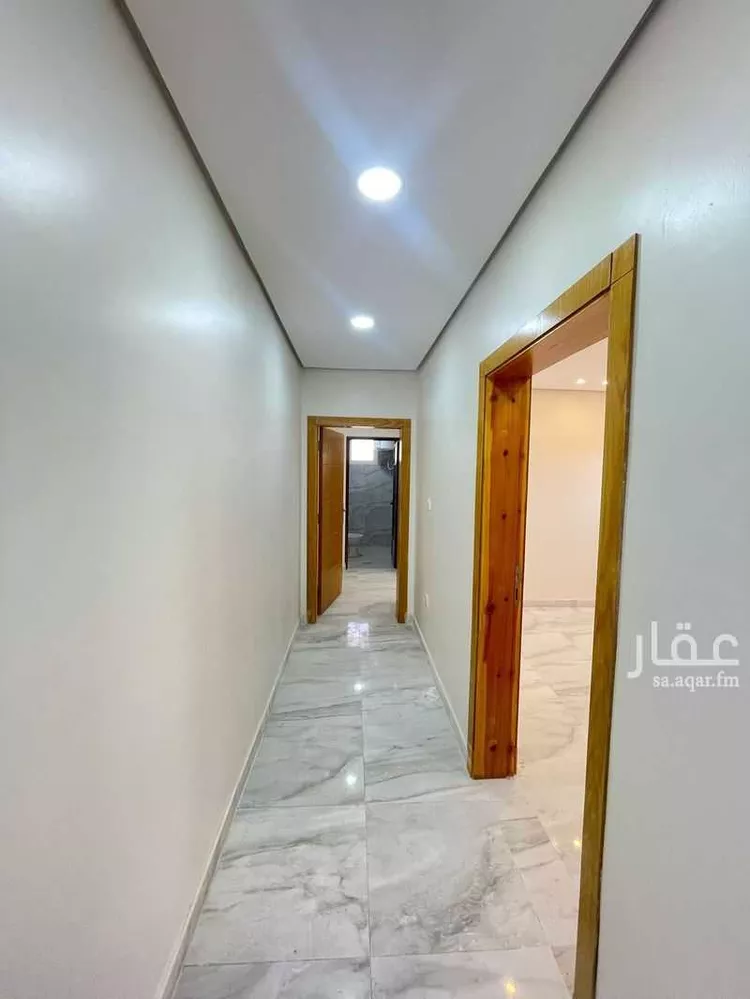 عمارة للبيع في شارع العزيزية 38, حي العزيزية, مدينة الجبيل, المنطقة الشرقية صورة 3