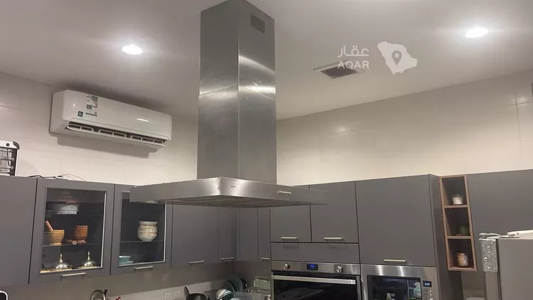 فيلا للبيع في شارع الحسين بن خالوية, حي المهدية, مدينة الرياض, منطقة الرياض 14